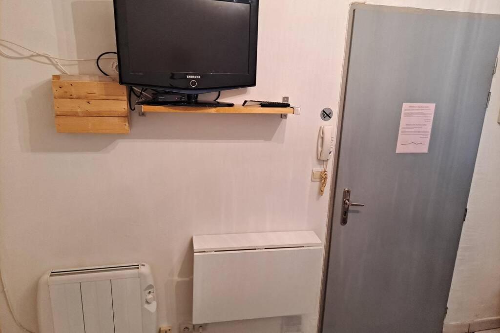 Studio A 10 Min A Pied Notre-Dame De La Garde Apartment Marseille Exterior photo