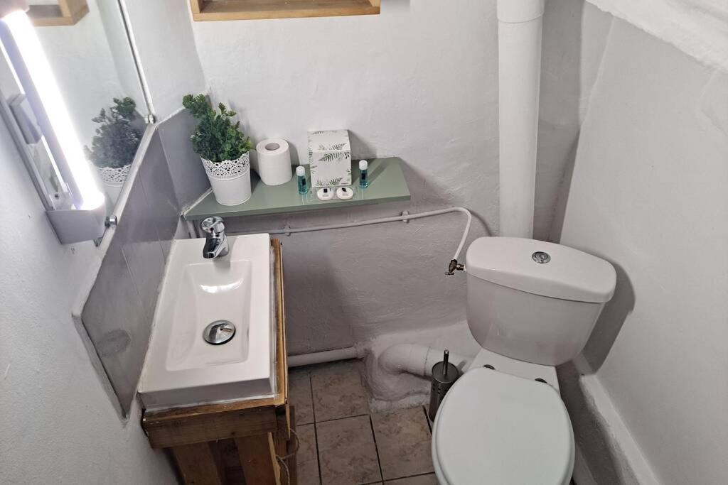 Studio A 10 Min A Pied Notre-Dame De La Garde Apartment Marseille Exterior photo
